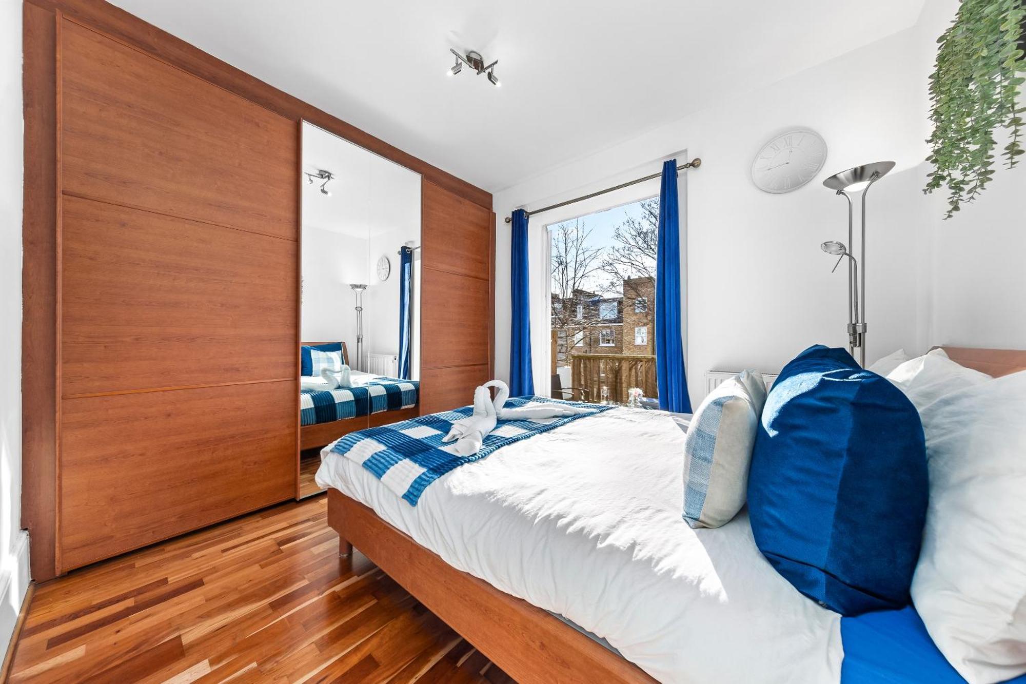 Balcony Blue Theme 1 Bedroom Central London Luxury Flat Near Hyde Park! Accommodates Up To 6! Double Sofa Bed And Next To Station! Экстерьер фото