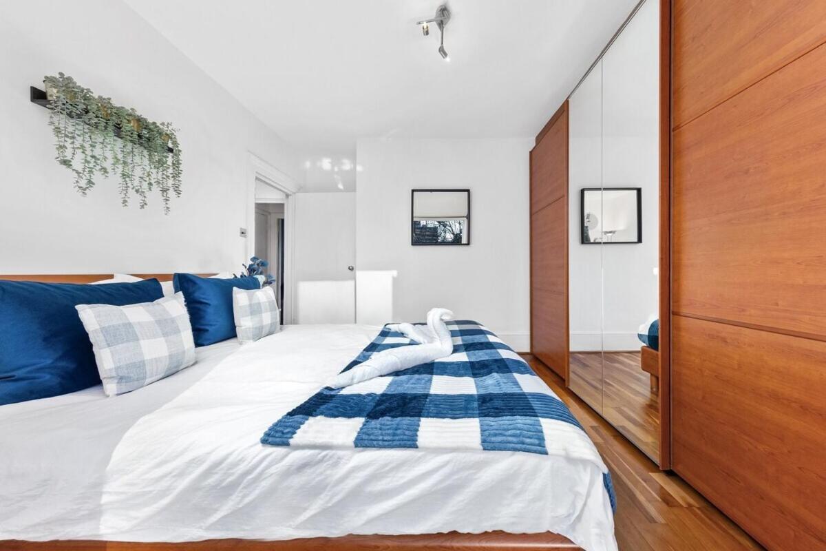 Balcony Blue Theme 1 Bedroom Central London Luxury Flat Near Hyde Park! Accommodates Up To 6! Double Sofa Bed And Next To Station! Экстерьер фото