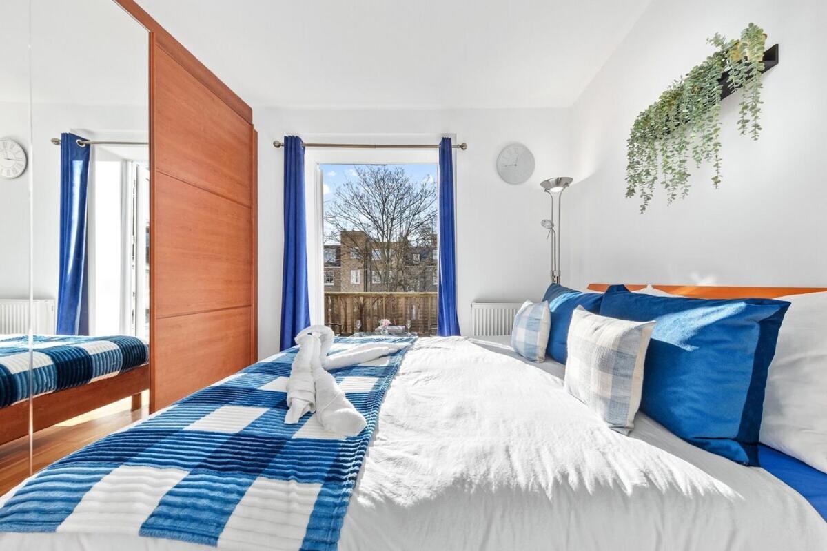 Balcony Blue Theme 1 Bedroom Central London Luxury Flat Near Hyde Park! Accommodates Up To 6! Double Sofa Bed And Next To Station! Экстерьер фото