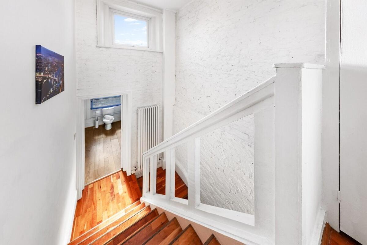 Balcony Blue Theme 1 Bedroom Central London Luxury Flat Near Hyde Park! Accommodates Up To 6! Double Sofa Bed And Next To Station! Экстерьер фото