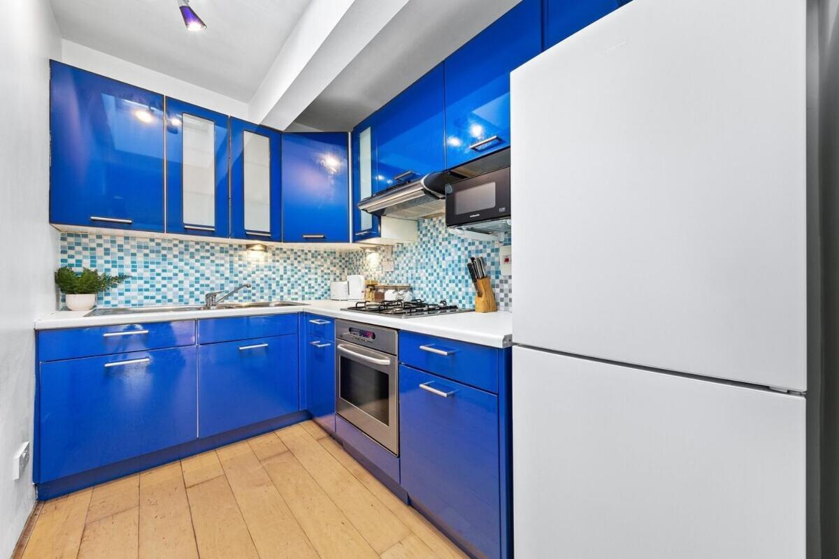 Balcony Blue Theme 1 Bedroom Central London Luxury Flat Near Hyde Park! Accommodates Up To 6! Double Sofa Bed And Next To Station! Экстерьер фото