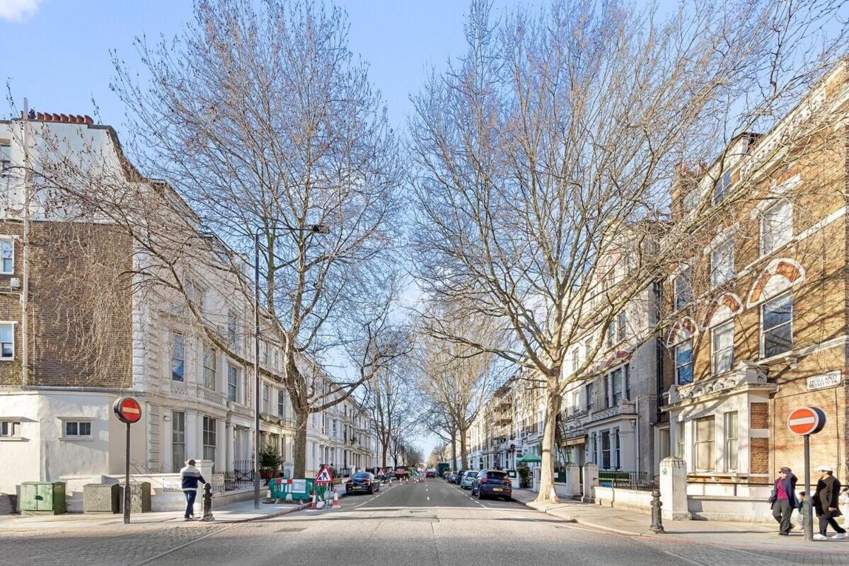 Balcony Blue Theme 1 Bedroom Central London Luxury Flat Near Hyde Park! Accommodates Up To 6! Double Sofa Bed And Next To Station! Экстерьер фото