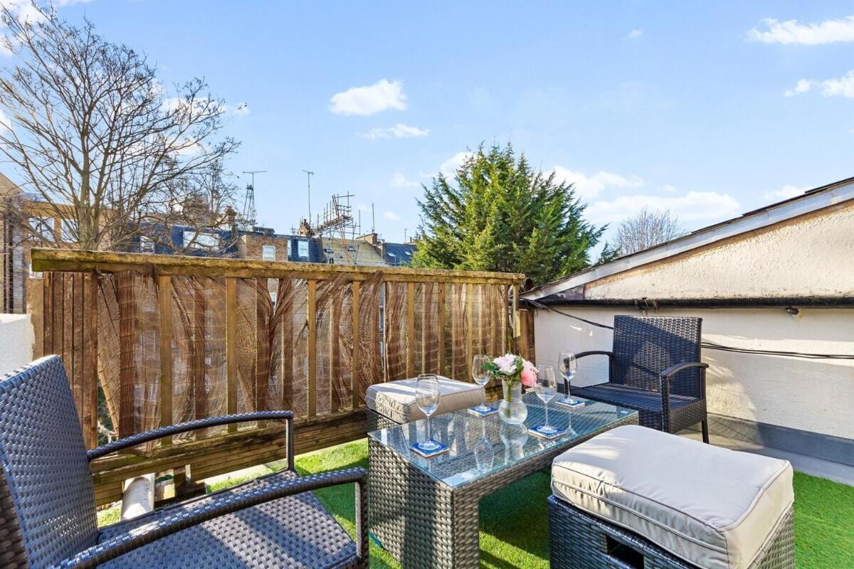Balcony Blue Theme 1 Bedroom Central London Luxury Flat Near Hyde Park! Accommodates Up To 6! Double Sofa Bed And Next To Station! Экстерьер фото